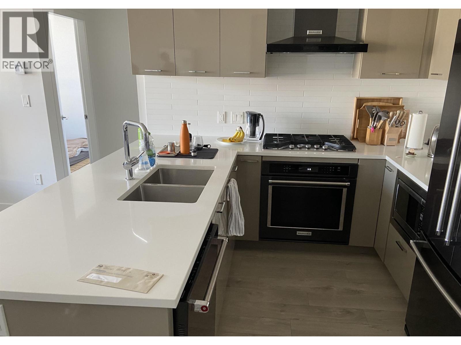 Photo 6 of Ph 9 3581 Ross Drive, Vancouver BC