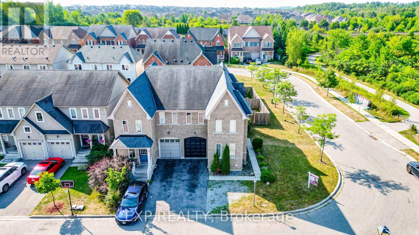 Photo 26 of 47 Westray Crescent, Ajax ON