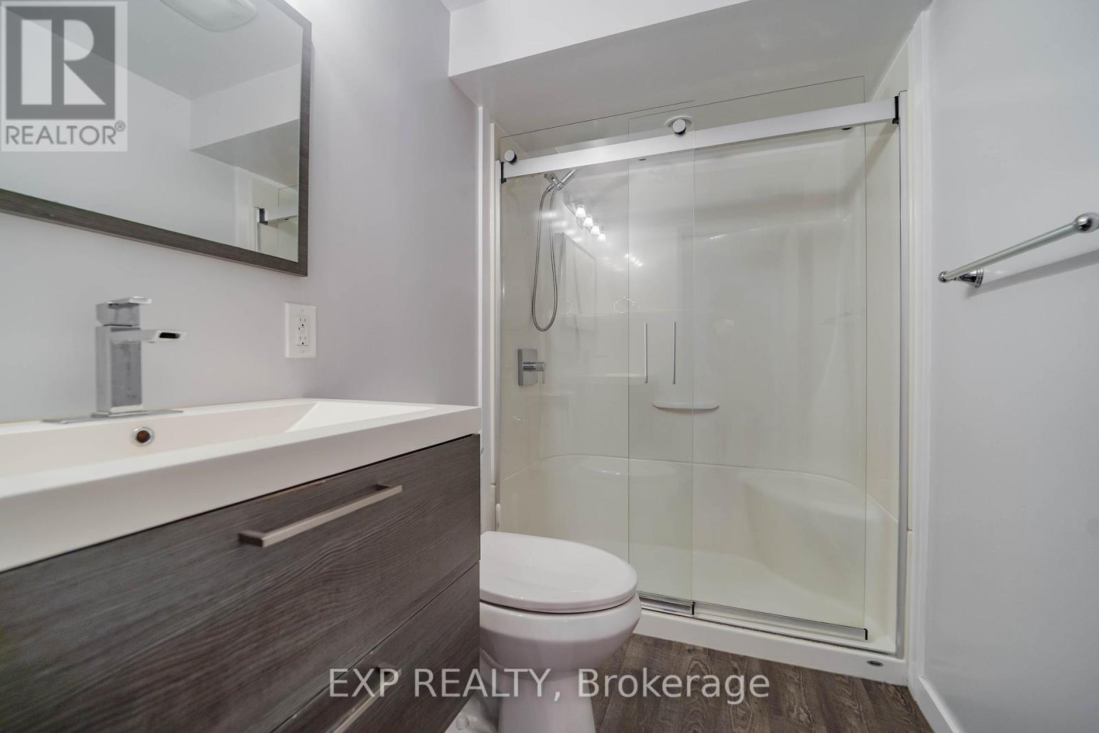 Photo 12 of 47 Westray Crescent, Ajax ON