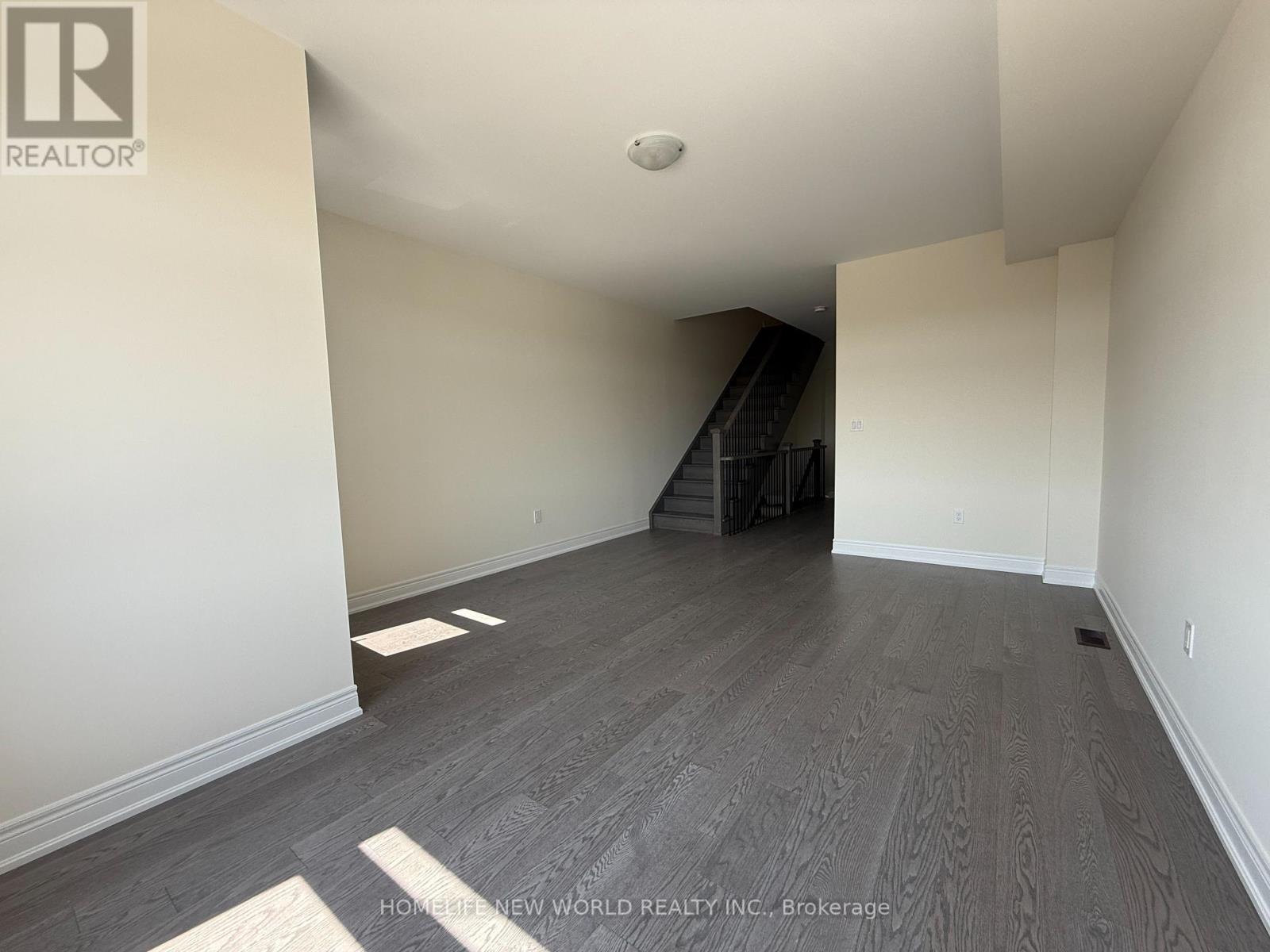 Photo 19 of 181 Berczy Grn Drive, Markham ON