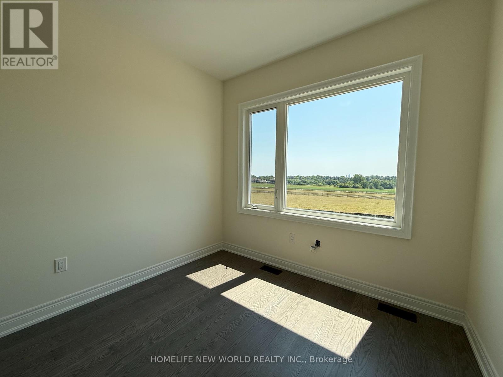 Photo 37 of 181 Berczy Grn Drive, Markham ON