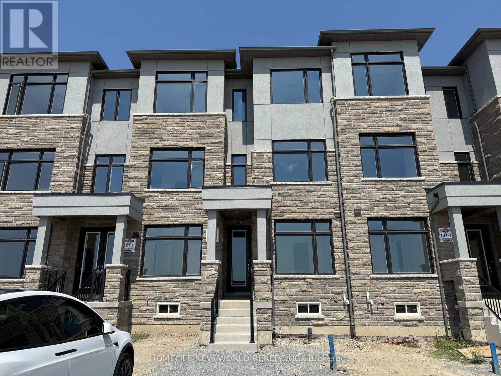 Photo 24 of 181 Berczy Grn Drive, Markham ON