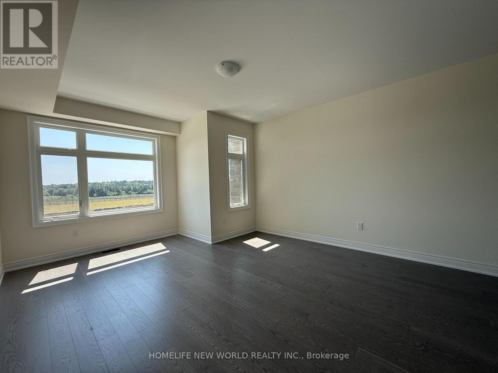 Photo 11 of 181 Berczy Grn Drive, Markham ON