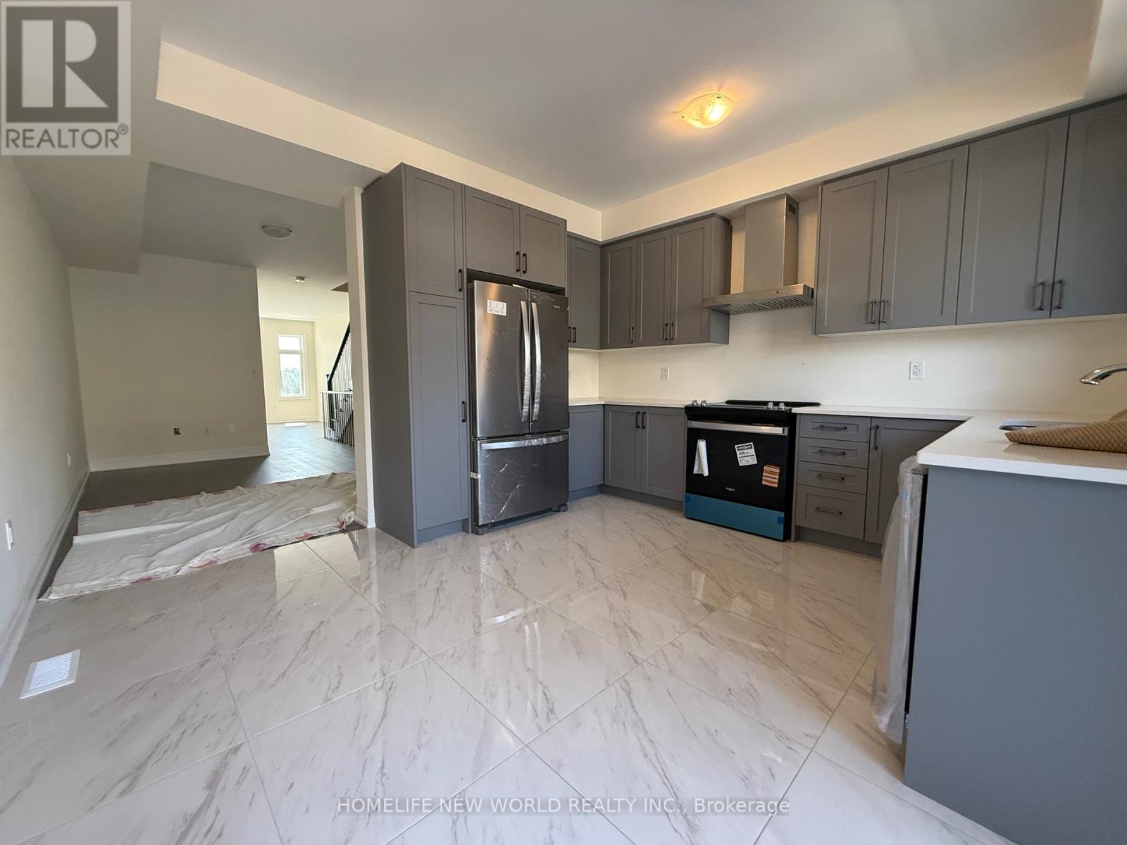 Photo 40 of 181 Berczy Grn Drive, Markham ON