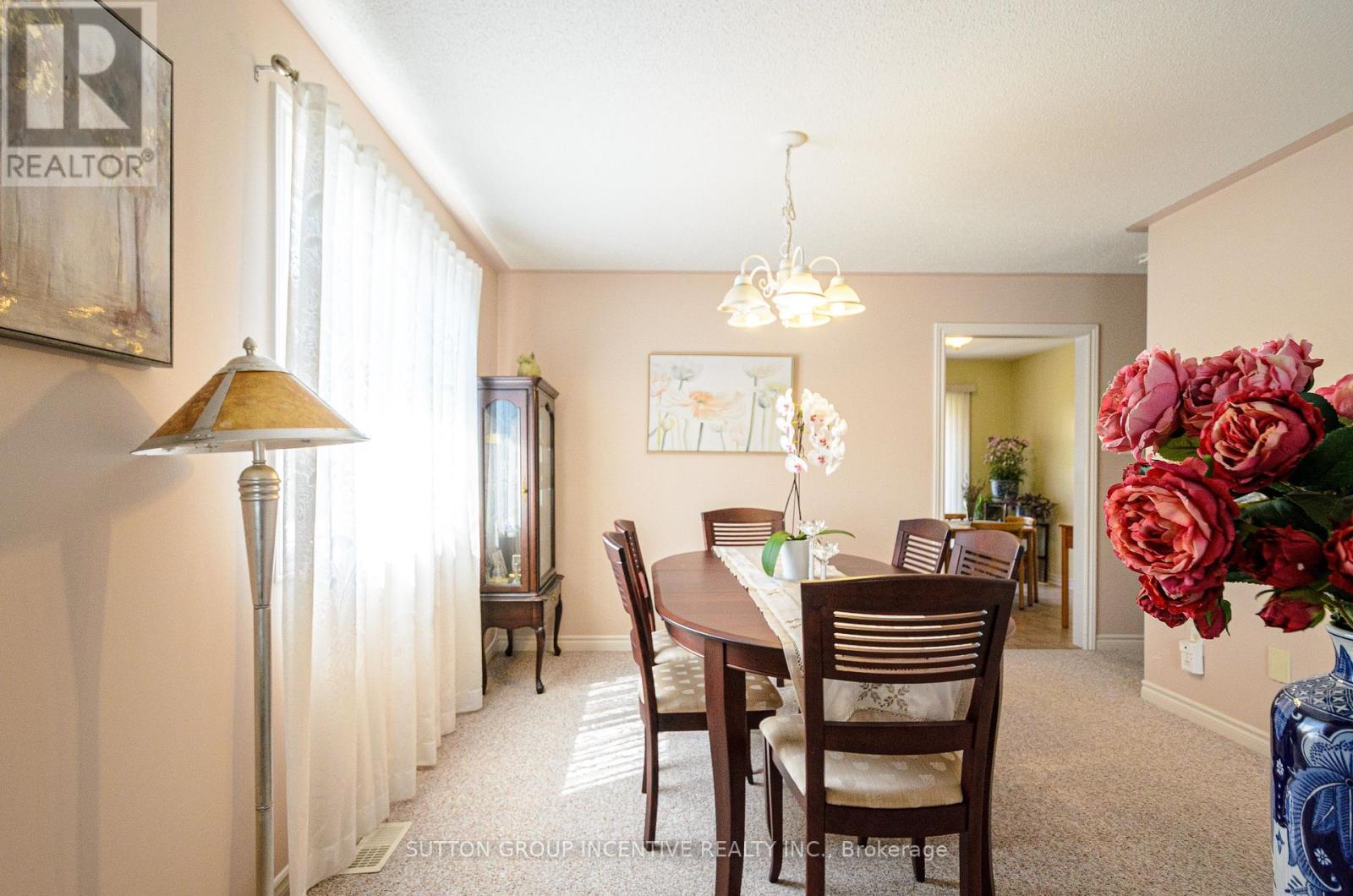 Photo 6 of 6 Brown Wood Drive, Barrie ON