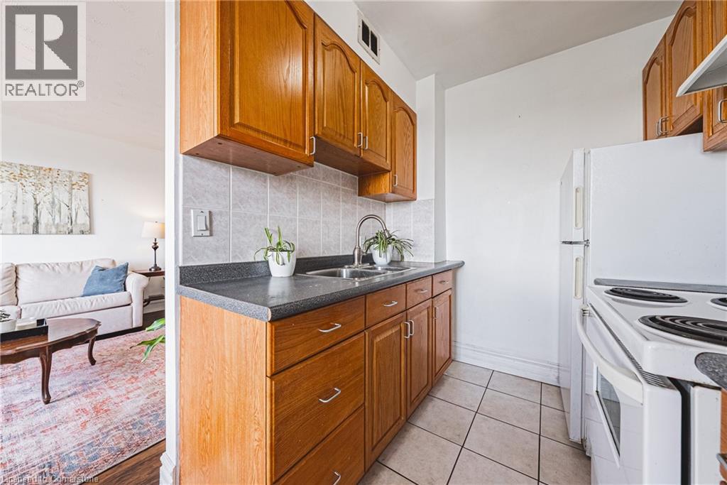 Photo 5 of 101 Queen Street S Unit 606, Hamilton ON