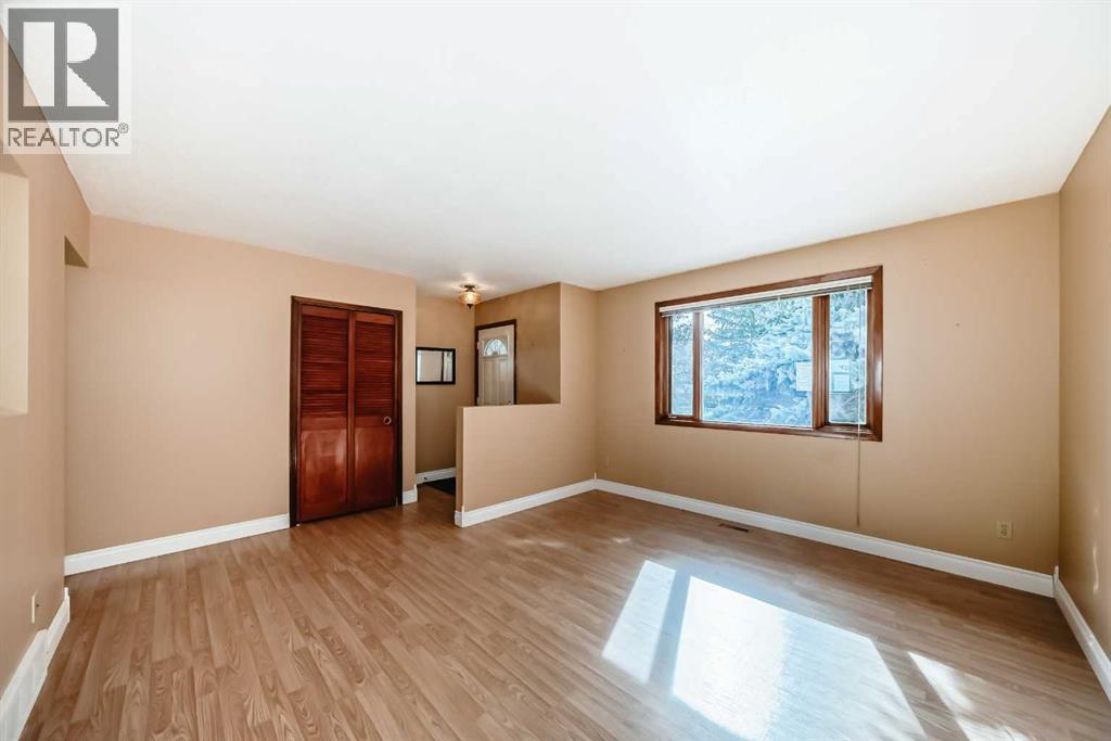 Single Family House Bungalow for Sale in  Pensville Road SE Penbrooke Meadows Calgary 