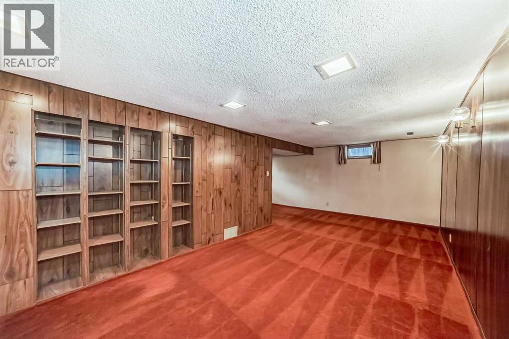Single Family House Bungalow for Sale in  Pensville Road SE Penbrooke Meadows Calgary 