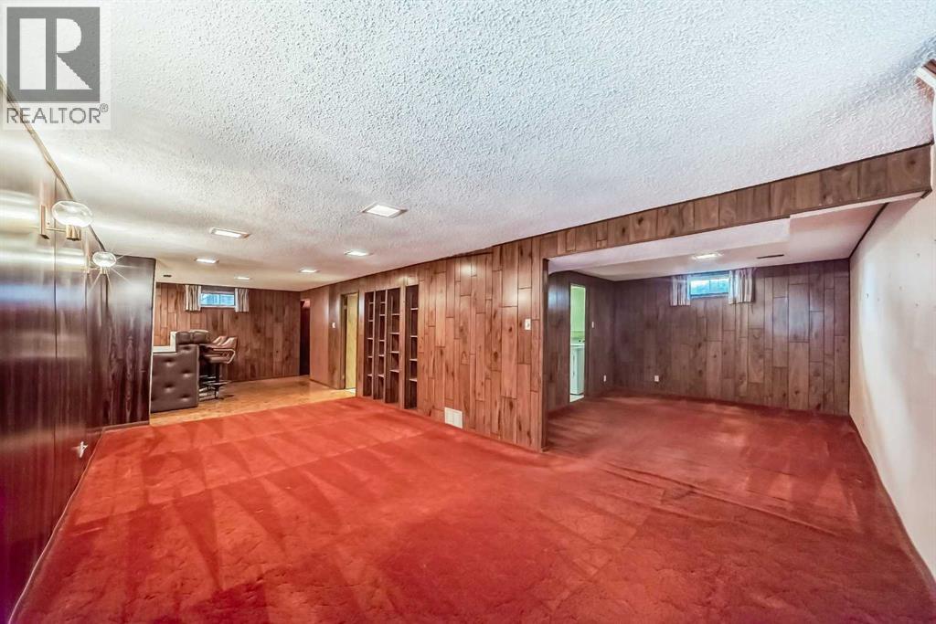 Single Family House Bungalow for Sale in  Pensville Road SE Penbrooke Meadows Calgary 
