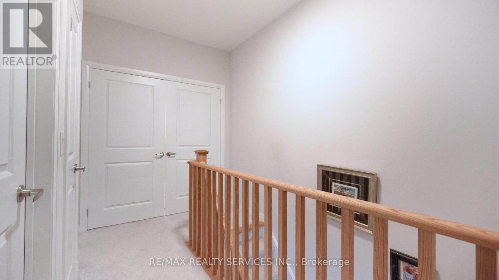 Photo 15 of 12 220 Dissette Street, Bradford West Gwillimbury ON