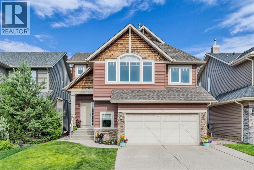 Photo 2 of 16 Cougartown Close Sw, Calgary AB