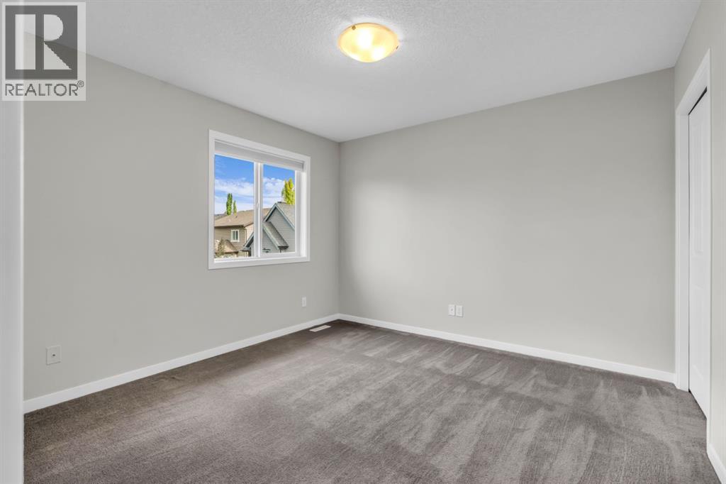 Photo 27 of 16 Cougartown Close Sw, Calgary AB