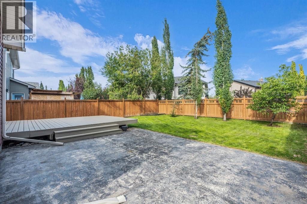 Photo 40 of 16 Cougartown Close Sw, Calgary AB