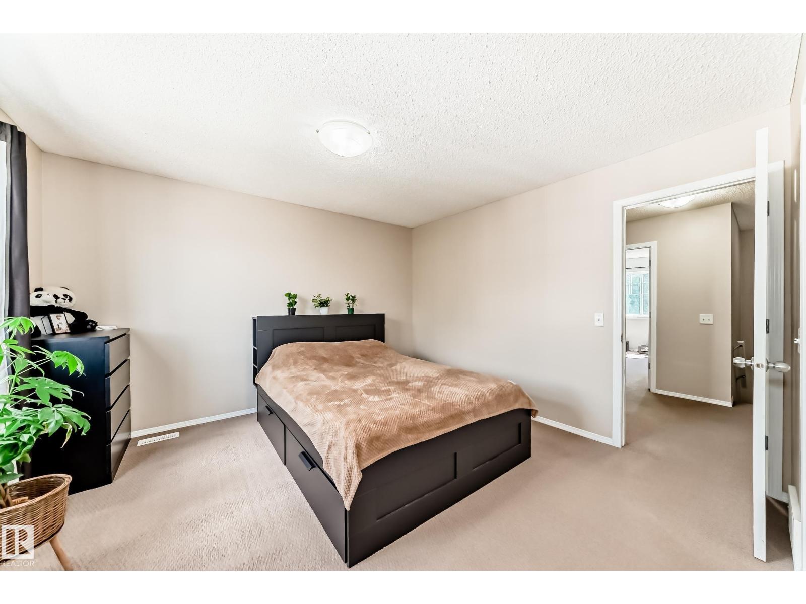Photo 7 of 55 5604 199 St Nw, Edmonton AB