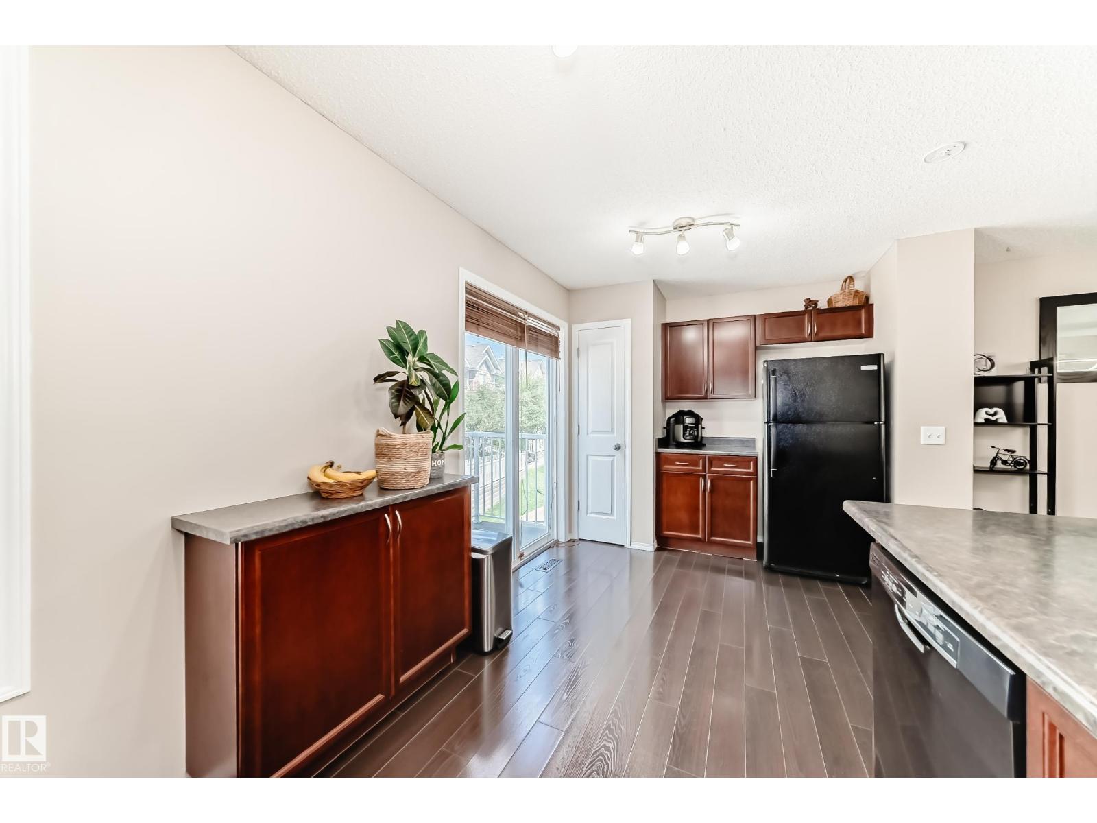 Photo 14 of 55 5604 199 St Nw, Edmonton AB