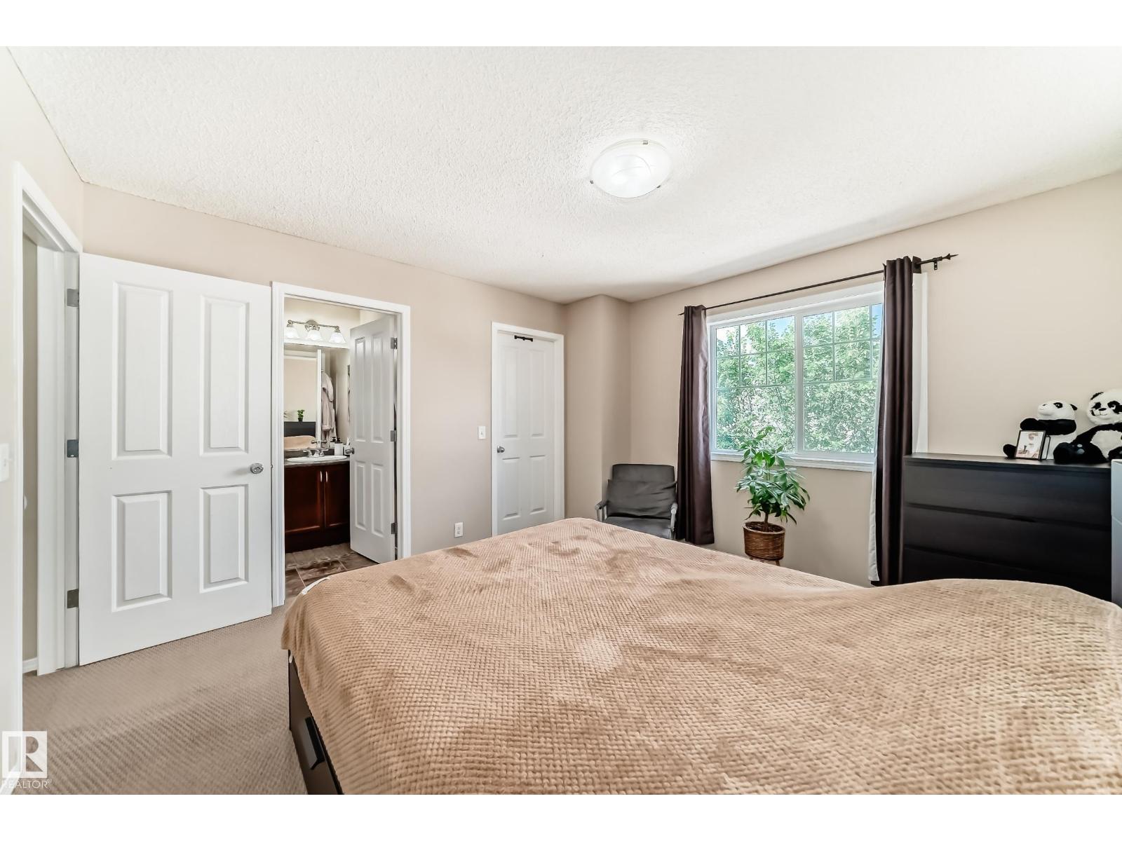 Photo 29 of 55 5604 199 St Nw, Edmonton AB