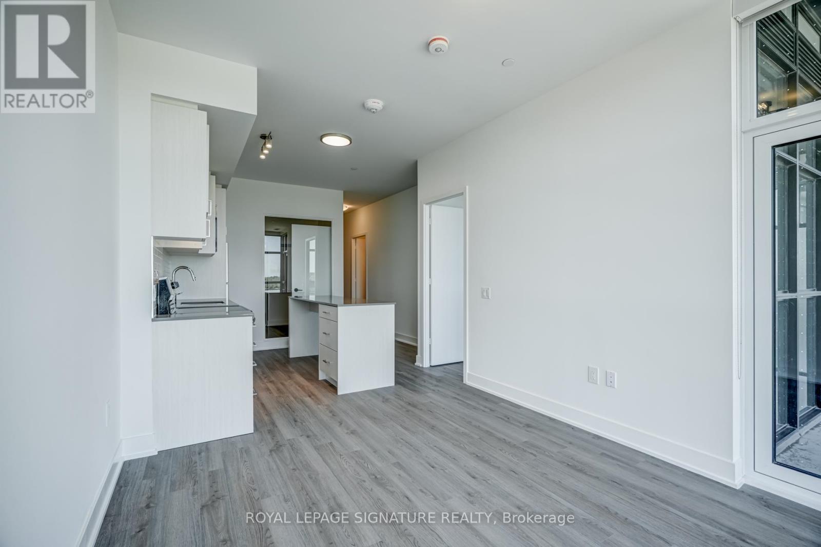 Photo 20 of 322 60 George Butchart Drive, Toronto ON