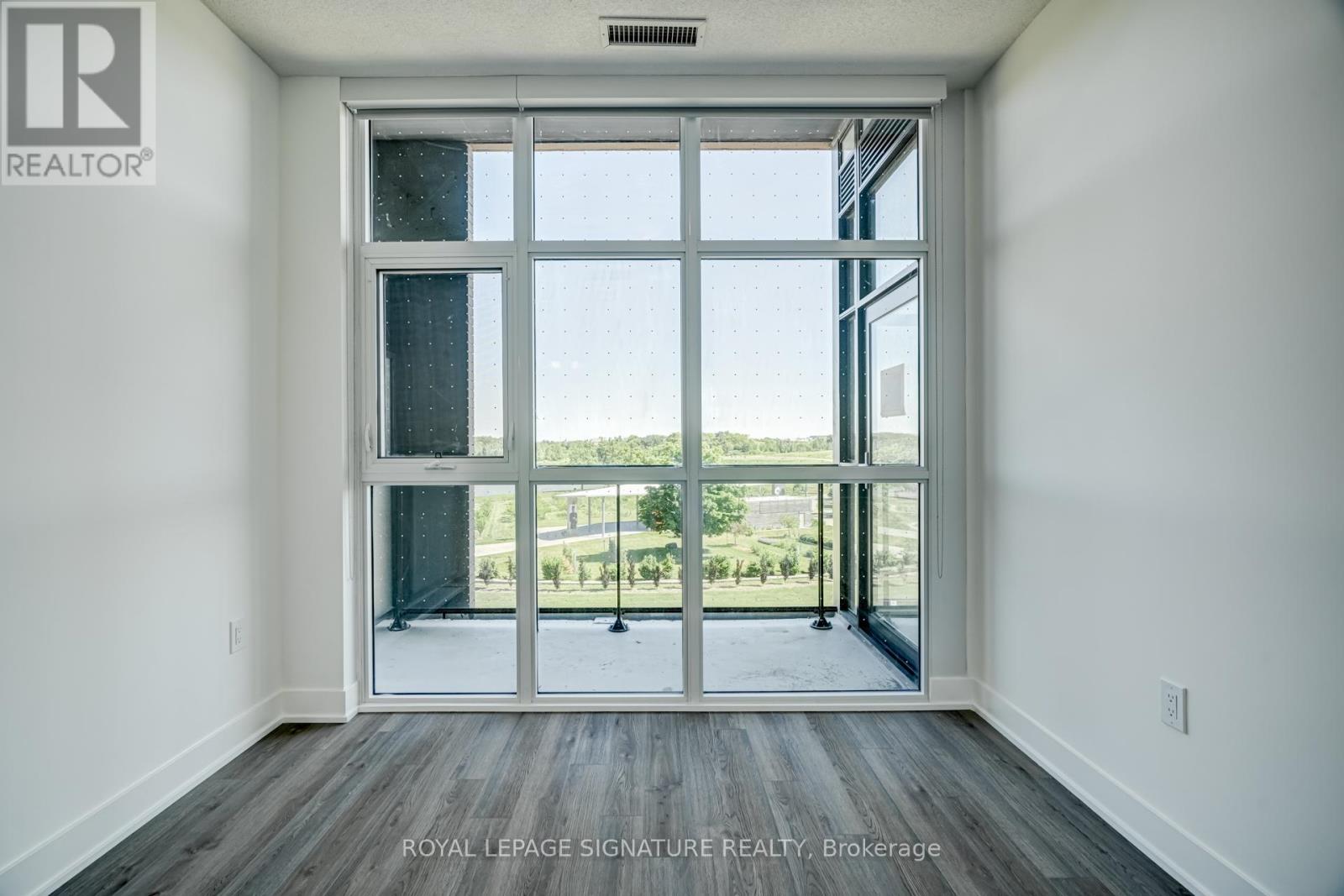 Photo 25 of 322 60 George Butchart Drive, Toronto ON