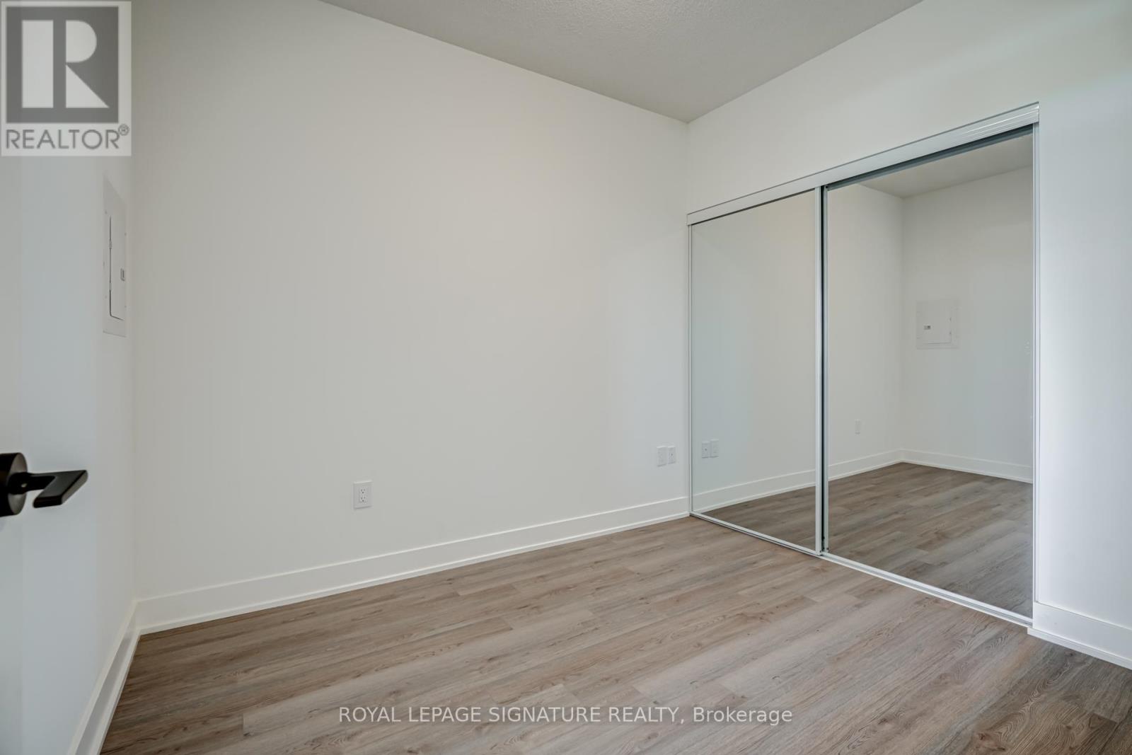 Photo 22 of 322 60 George Butchart Drive, Toronto ON