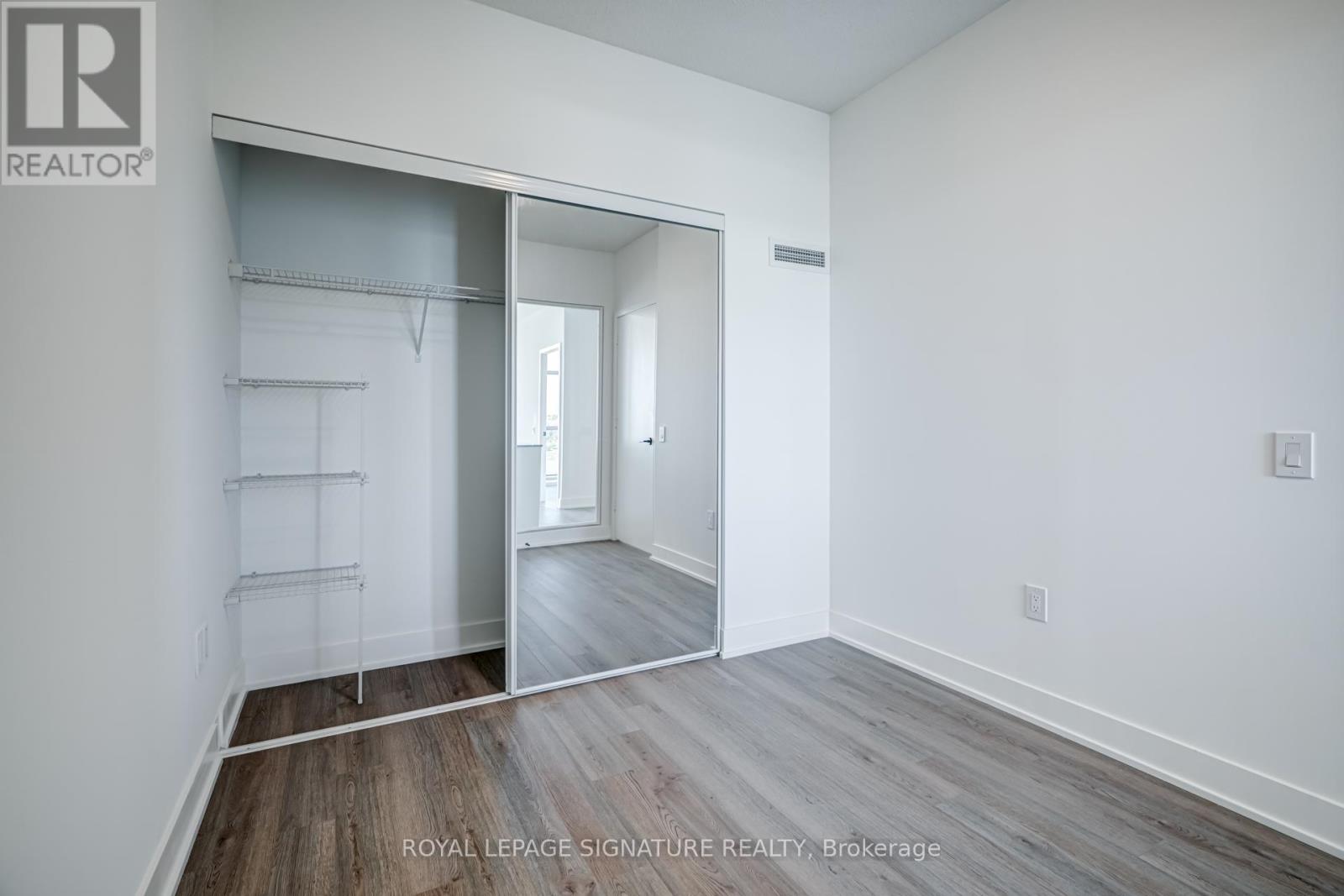 Photo 30 of 322 60 George Butchart Drive, Toronto ON