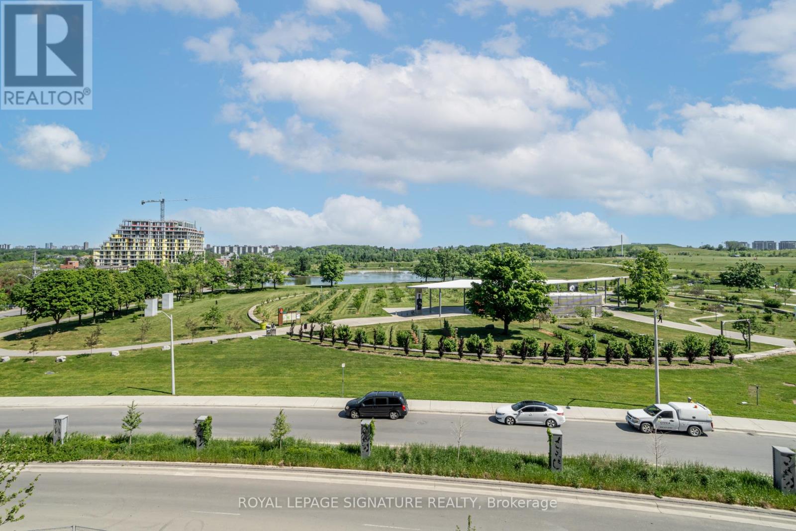 Photo 23 of 322 60 George Butchart Drive, Toronto ON