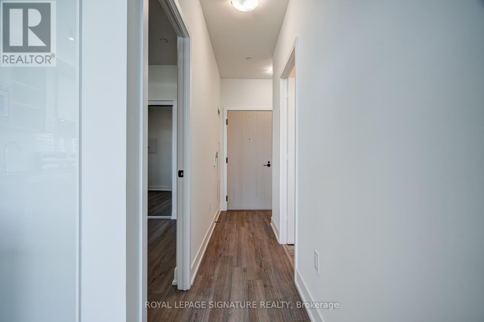 Photo 31 of 322 60 George Butchart Drive, Toronto ON
