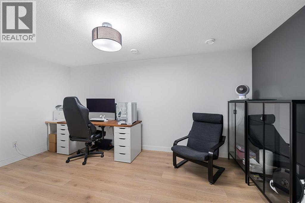 Single Family House for Sale in   Street SW Springbank Hill Calgary 