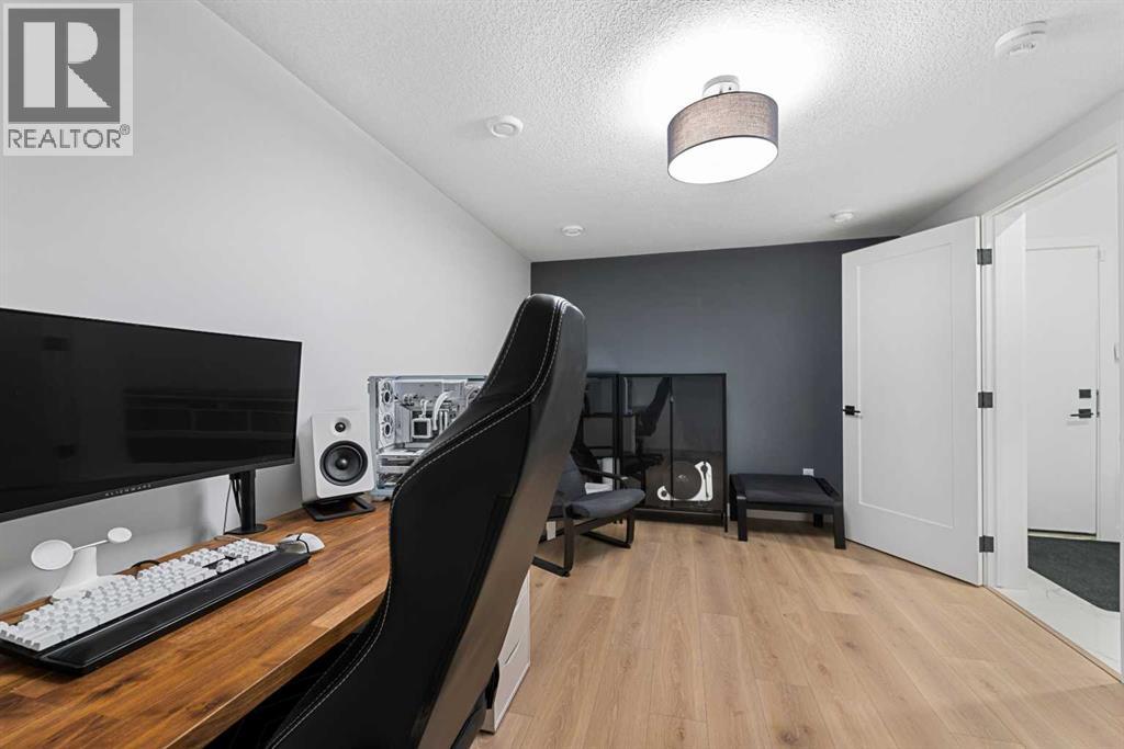 Single Family House for Sale in   Street SW Springbank Hill Calgary 