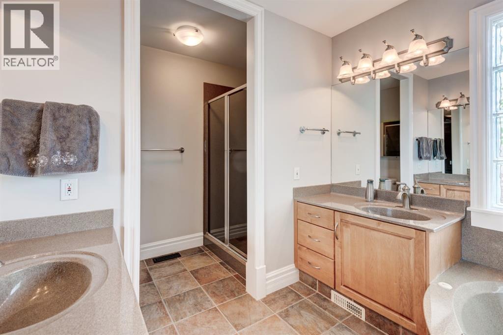 Single Family House for Sale in   Street NW Hillhurst Calgary 