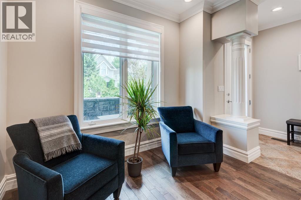 Single Family House for Sale in   Street NW Hillhurst Calgary 
