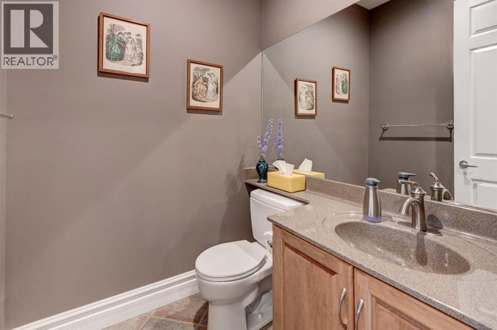 Single Family House for Sale in   Street NW Hillhurst Calgary 
