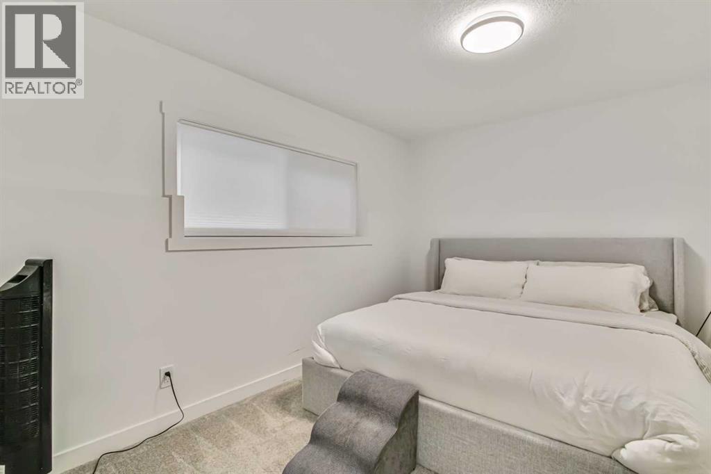 Single Family House 4 Level for Sale in   Avenue SW Shaganappi Calgary 