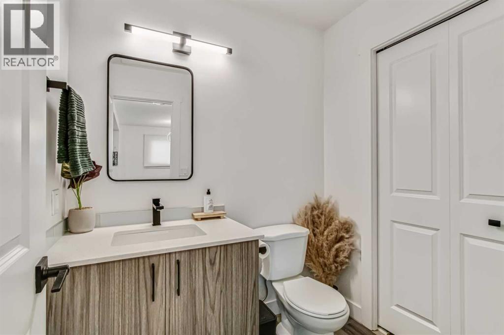 Single Family House 4 Level for Sale in   Avenue SW Shaganappi Calgary 