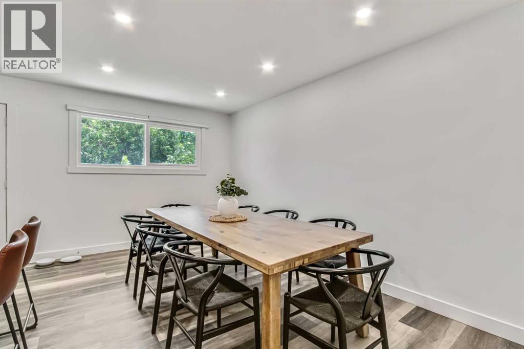 Single Family House 4 Level for Sale in   Avenue SW Shaganappi Calgary 