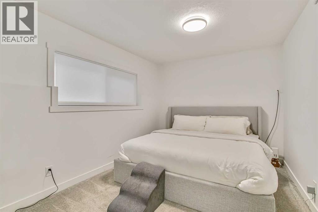 Single Family House 4 Level for Sale in   Avenue SW Shaganappi Calgary 