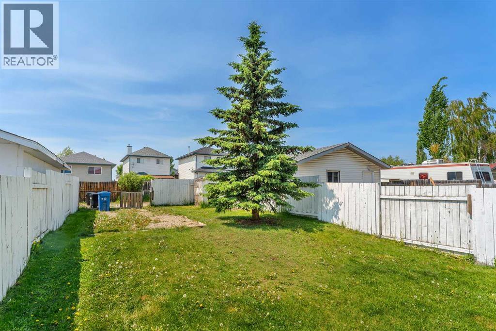 Single Family House for Sale in  San Diego Way NE Monterey Park Calgary 