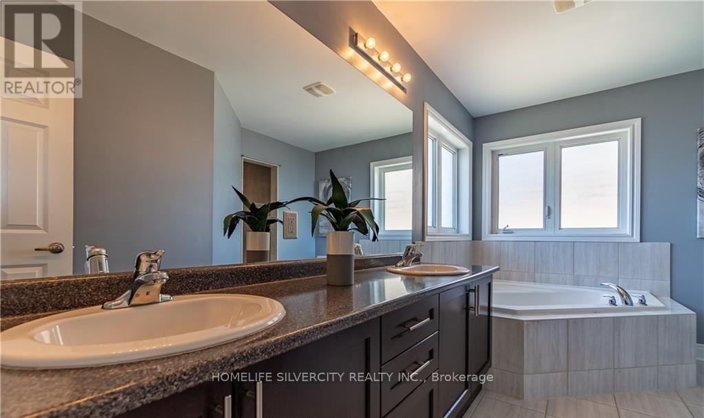 Photo 16 of 1029 Upper Thames Drive, Woodstock ON