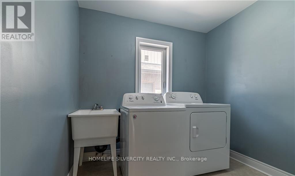 Photo 21 of 1029 Upper Thames Drive, Woodstock ON