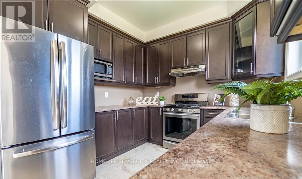 Photo 9 of 1029 Upper Thames Drive, Woodstock ON