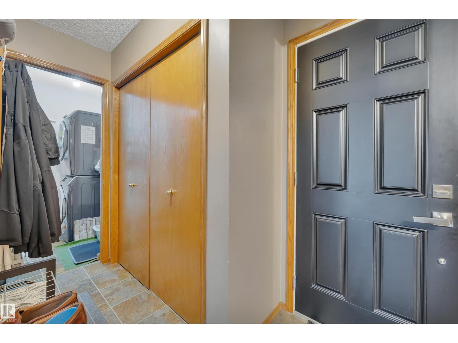 Photo 23 of 6415 159 Av Nw, Edmonton AB