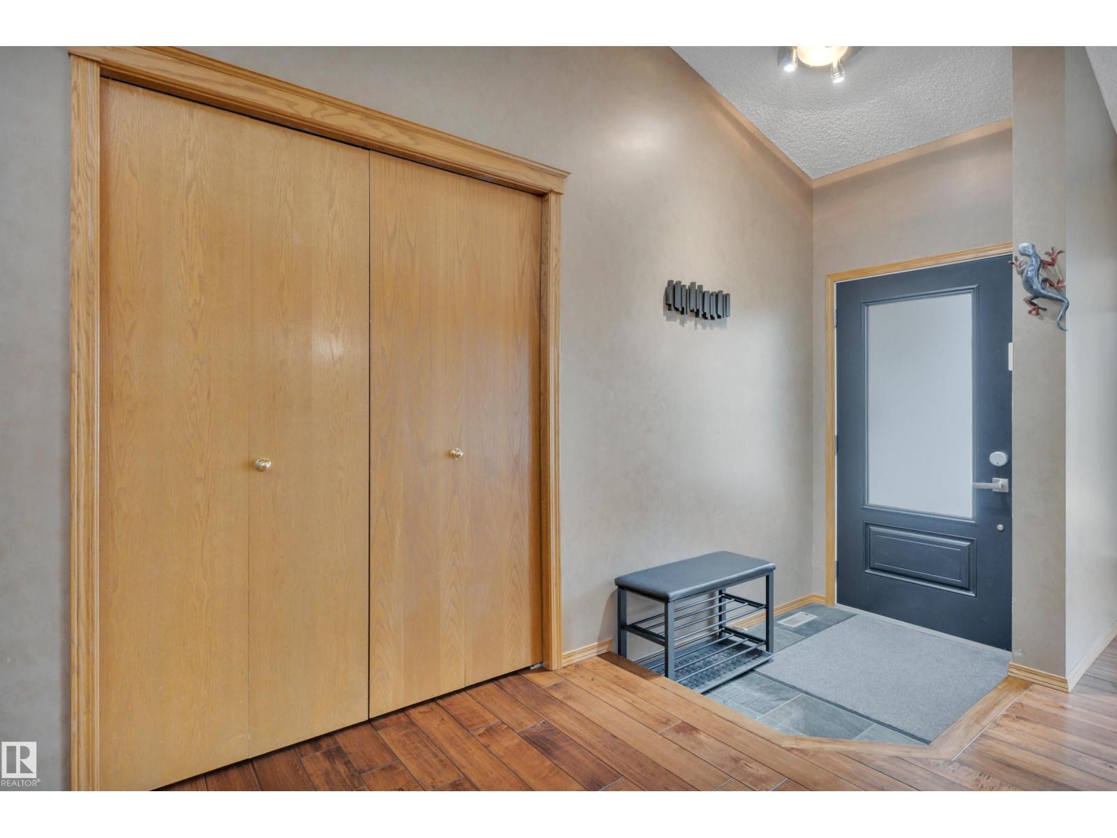 Photo 3 of 6415 159 Av Nw, Edmonton AB