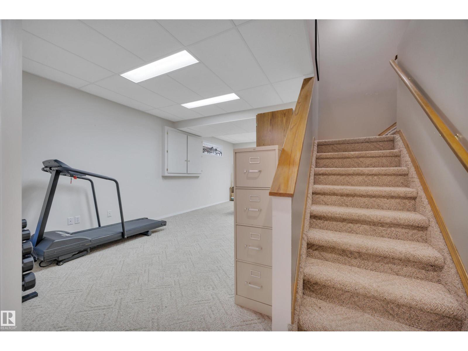 Photo 36 of 6415 159 Av Nw, Edmonton AB