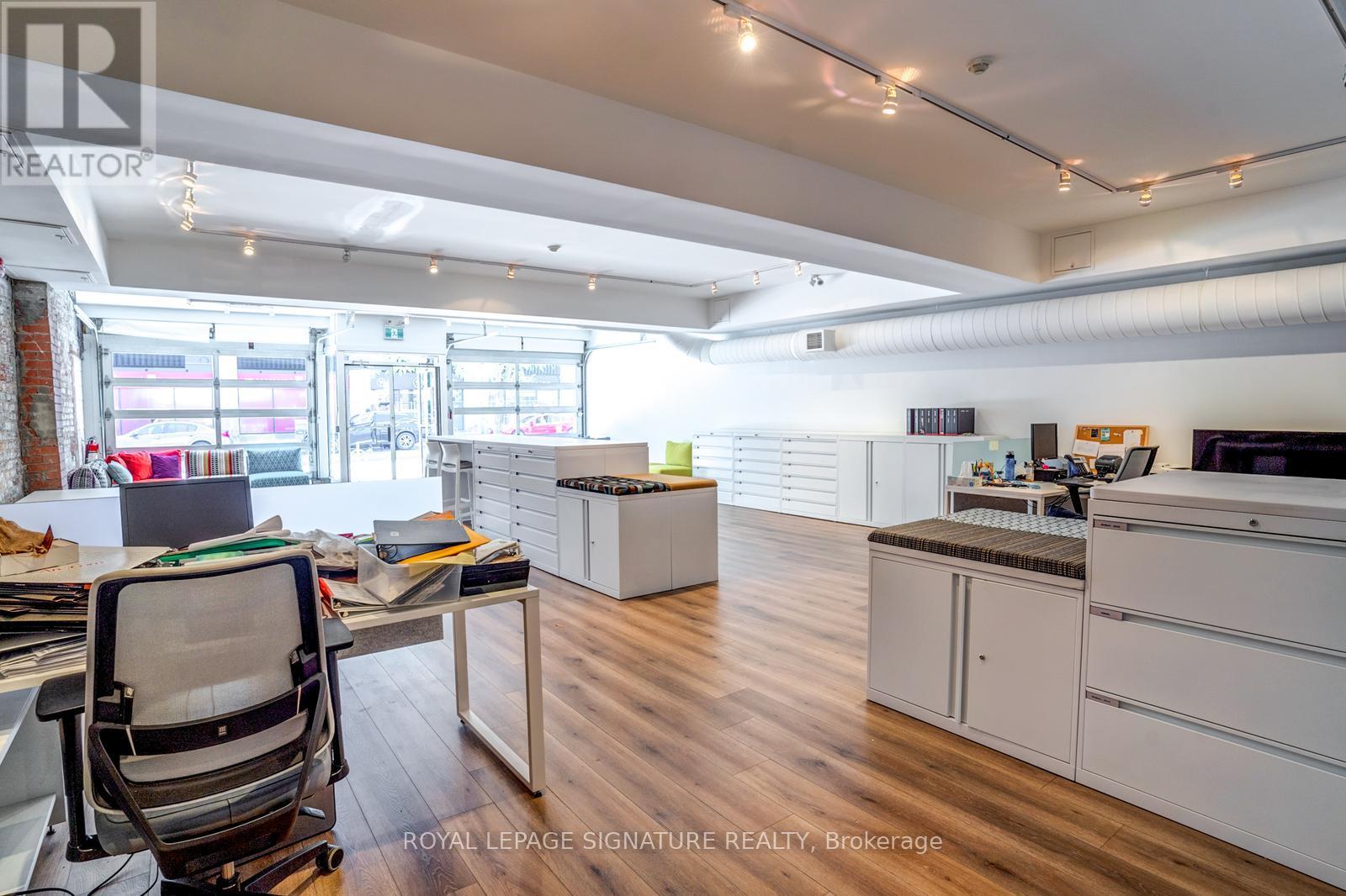 Photo 15 of Main 926 King Street W, Toronto ON