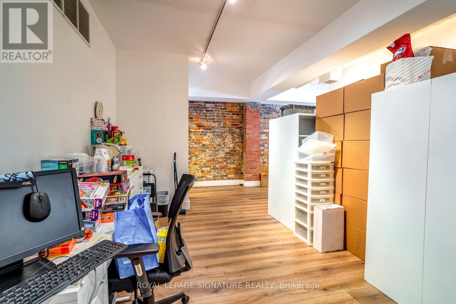 Photo 19 of Main 926 King Street W, Toronto ON