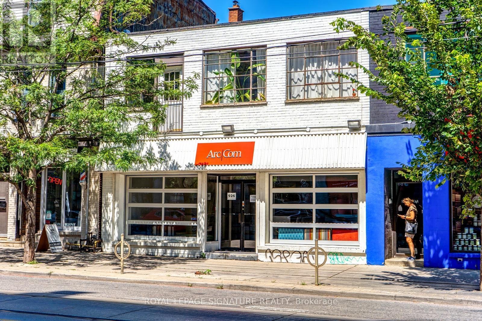 Photo 3 of Main 926 King Street W, Toronto ON