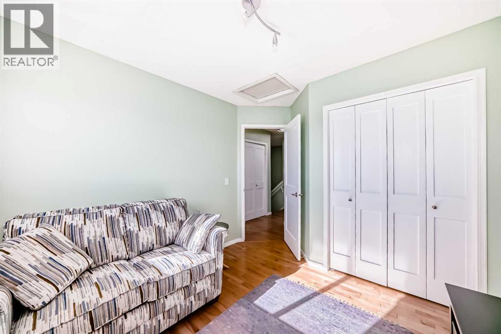 Single Family House for Sale in  Citadel Vista Close NW Citadel Calgary 