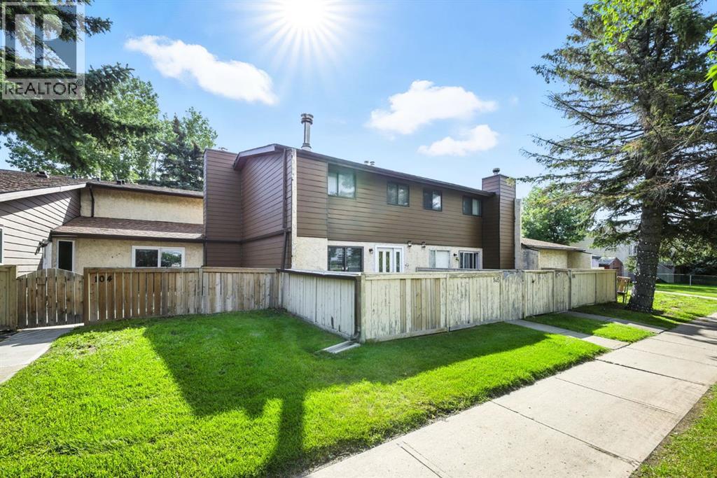 Single Family House for Sale in    Avenue SE Penbrooke Meadows Calgary 