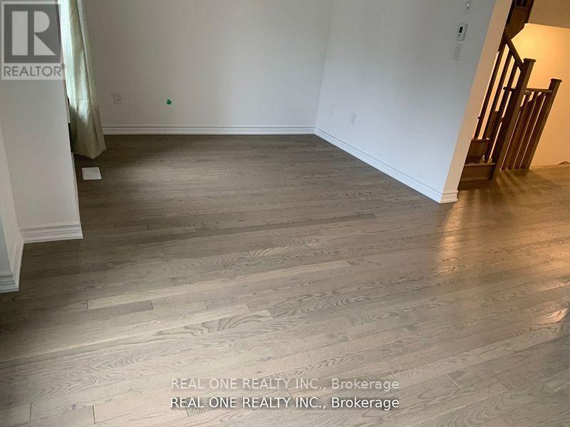 Photo 11 of 70 Chicago Lane, Markham ON