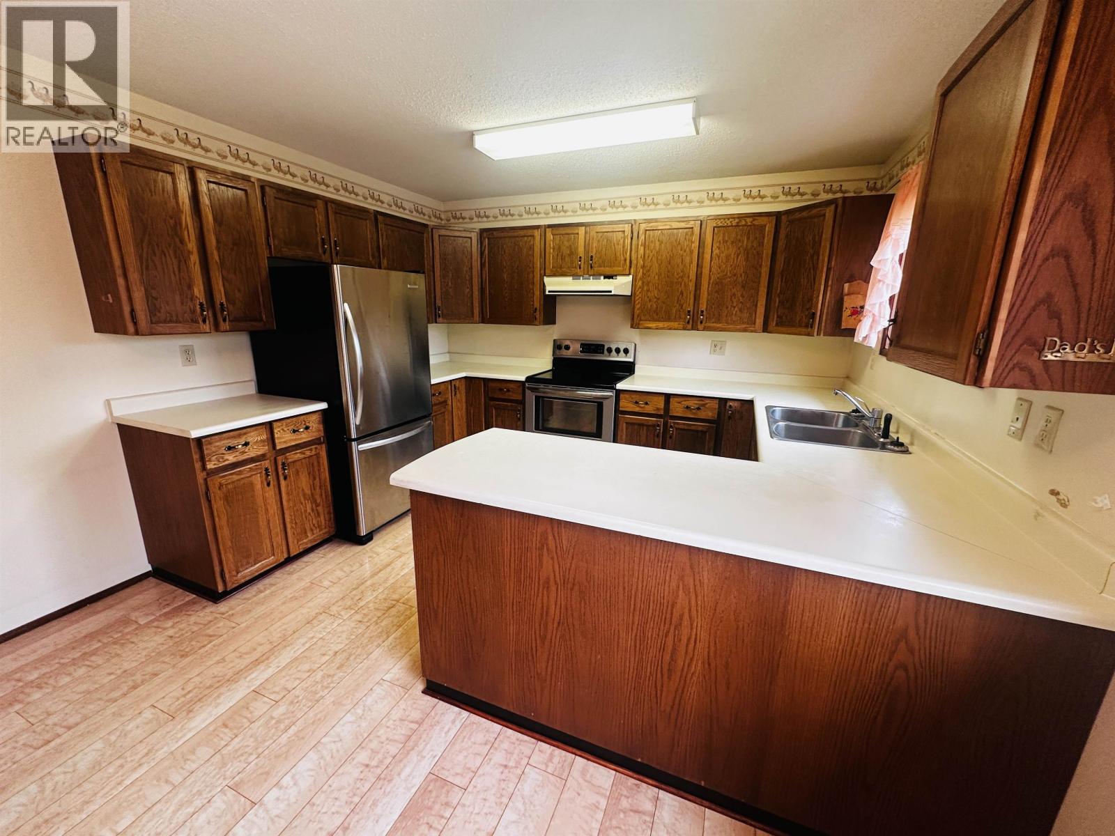 605 5TH Avenue, Burns Lake