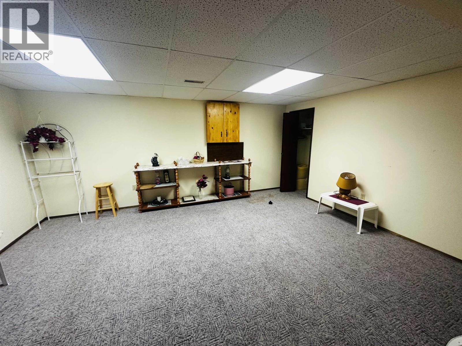 605 5TH AVENUE - 30